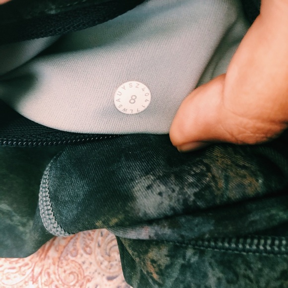 lululemon leggings - Picture 3 of 8